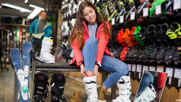 quand acheter ses skis pour profiter des meilleurs prix
